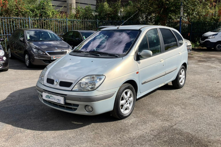 RENAULT SCENIC