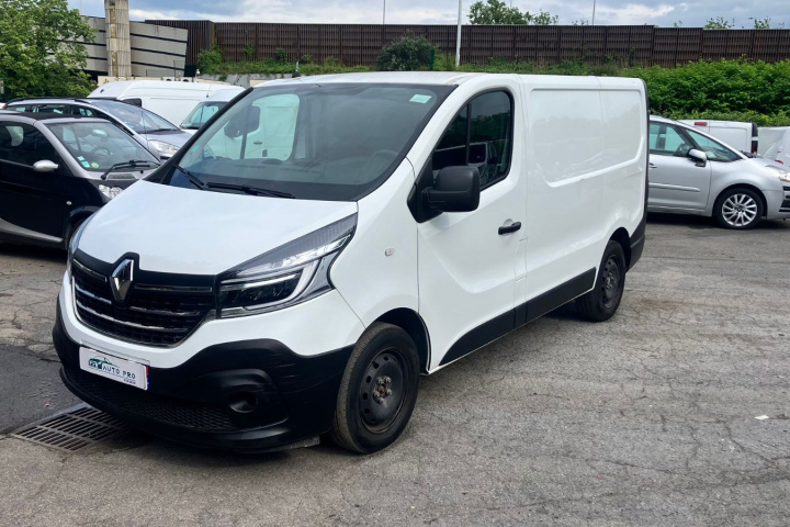 RENAULT TRAFIC FOURGON