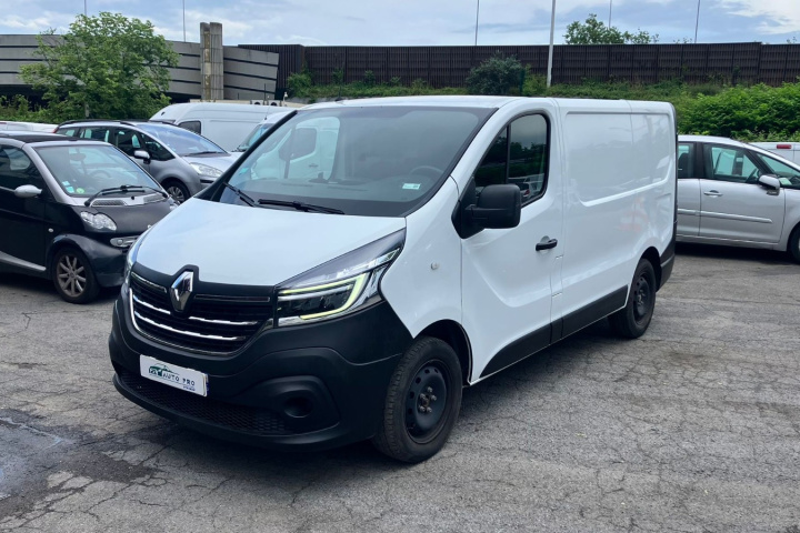 RENAULT TRAFIC FOURGON